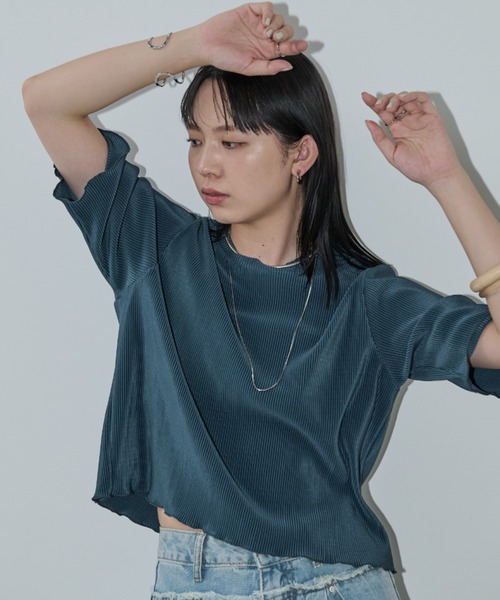 Aunt Marie's(アントマリーズ)の「ハーフスリーブミニプリーツクロップドトップス(Tシャツ/カットソー・レディース・ホワイト/グリーン/ブラック/チャコールグレー・FREE)」の17枚目の写真