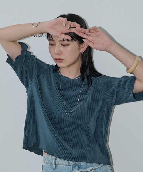 Aunt Marie's(アントマリーズ)の「ハーフスリーブミニプリーツクロップドトップス(Tシャツ/カットソー・レディース・ホワイト/グリーン/ブラック/チャコールグレー・FREE)」の18枚目の写真