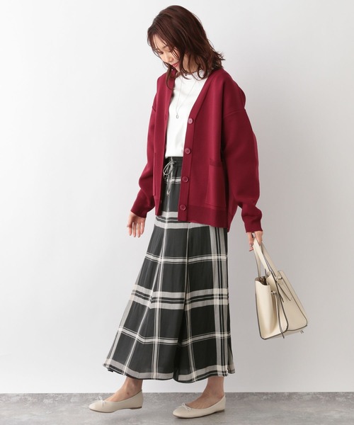 GLOBAL WORK（グローバルワーク）の「シャイニーリラックスフレアスカート/906753（スカート・レディース・レオパード/チェック/ベージュ系その他3/スミクロ/カーキ/ストライプ/ブラック系その他/グレー系その他/ベージュ系・FREE/SHORT）」の13枚目の写真