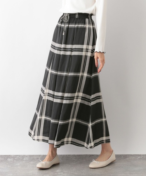 GLOBAL WORK（グローバルワーク）の「シャイニーリラックスフレアスカート/906753（スカート・レディース・レオパード/チェック/ベージュ系その他3/スミクロ/カーキ/ストライプ/ブラック系その他/グレー系その他/ベージュ系・FREE/SHORT）」の15枚目の写真