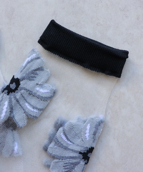 emesuelee（エメスーリー）の「シアーソックス（ソックス/靴下・レディース・レッド/ブラック/ブルー・フリー）」の13枚目の写真