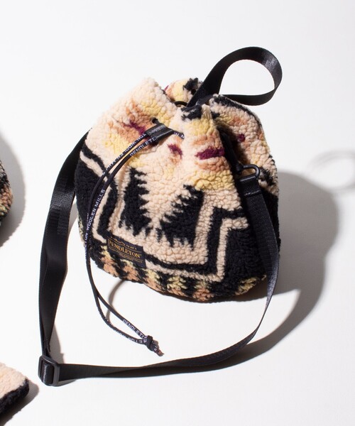 PENDLETON(ペンドルトン)の「【PENDLETON/ペンドルトン】別注HARDING ボアミニショルダー 巾着ショルダー 2WAY(ショルダーバッグ・メンズ・ブラック/オフホワイト/ブラウン・FREE)」の3枚目の写真