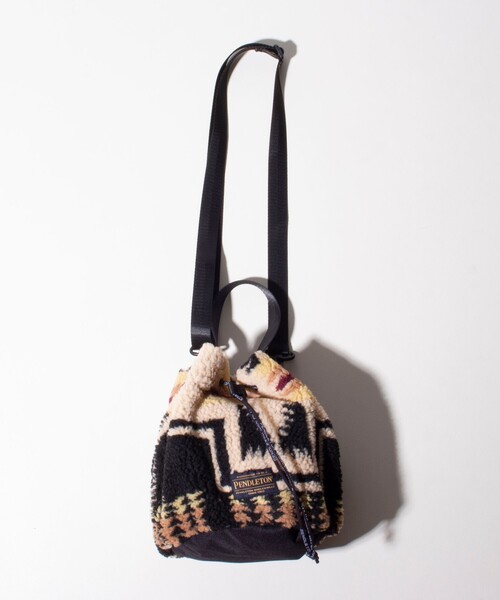 PENDLETON(ペンドルトン)の「【PENDLETON/ペンドルトン】別注HARDING ボアミニショルダー 巾着ショルダー 2WAY(ショルダーバッグ・メンズ・ブラック/オフホワイト/ブラウン・FREE)」の6枚目の写真