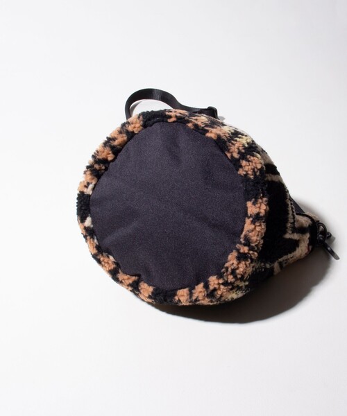 PENDLETON(ペンドルトン)の「【PENDLETON/ペンドルトン】別注HARDING ボアミニショルダー 巾着ショルダー 2WAY(ショルダーバッグ・メンズ・ブラック/オフホワイト/ブラウン・FREE)」の11枚目の写真