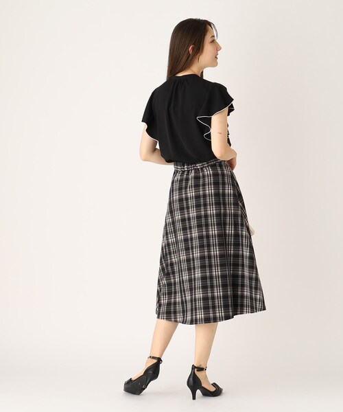 index（インデックス）の「◆バイカラーフリルスリーブブラウス【洗濯機洗い可/イージーアイロン】（シャツ/ブラウス・レディース・ホワイト系7/ライトグレー系4/ブラック系4・36/38/42/40）」の10枚目の写真