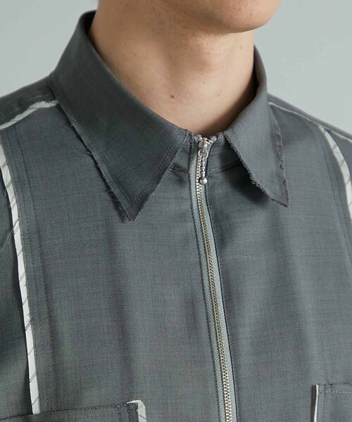 UNITED TOKYO(ユナイテッドトウキョウ)の「カットオフサファリシャツブルゾン(シャツ/ブラウス・メンズ・ブラック/グレー・1/2)」の10枚目の写真