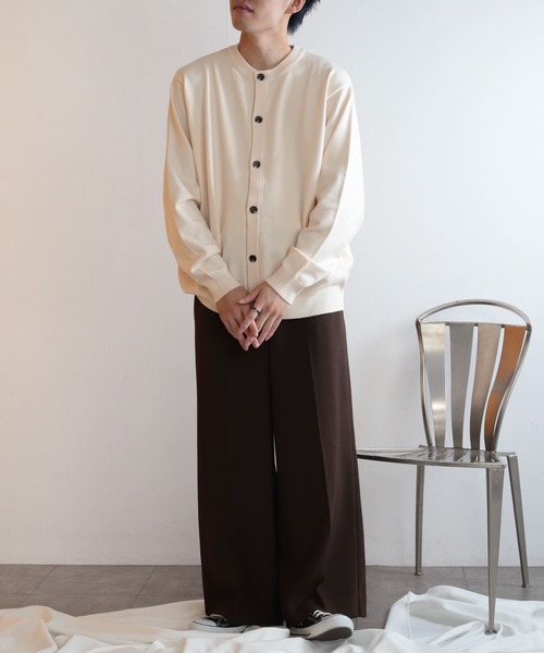 SENSE OF PLACE by URBAN RESEARCH（センスオブプレイスバイアーバンリサーチ）の「ストレッチクルーネックカーディガン（カーディガン/ボレロ・メンズ・レッド/ブラウン/アイボリー/ライトベージュ/ブラック・LARGE/MEDIUM）」の9枚目の写真