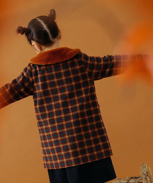 B:MING by BEAMS（ビーミングバイビームス）の「B:MING by BEAMS / ファー襟 チェック柄 コート（100~140cm）（ノーカラーコート・キッズ・ベージュ/ワインレッド・100/110/130/140/120）」の5枚目の写真