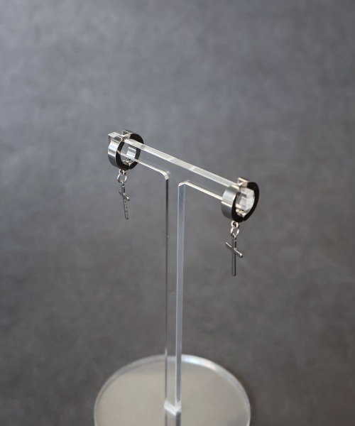 4INT.(フォイント)の「モチーフ ワイドクリップイヤリング / サージカルステンレス316L (金属アレルギー対応)(イヤリング・メンズ・H/A/I/C/E/F/D/G/B・FREE)」の11枚目の写真