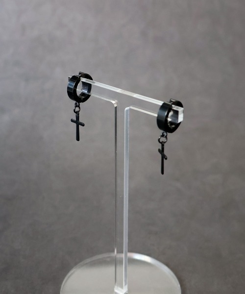 4INT.(フォイント)の「モチーフ ワイドクリップイヤリング / サージカルステンレス316L (金属アレルギー対応)(イヤリング・メンズ・H/A/I/C/E/F/D/G/B・FREE)」の14枚目の写真