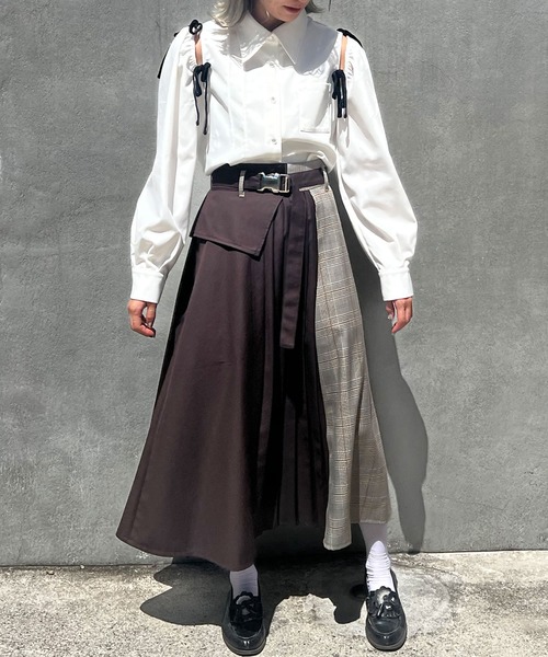 NICOLE CLUB（ニコル　クラブ）の「ショルダースリットブラウス（シャツ/ブラウス・レディース・オフホワイト/チェック/グレー・MEDIUM）」の17枚目の写真