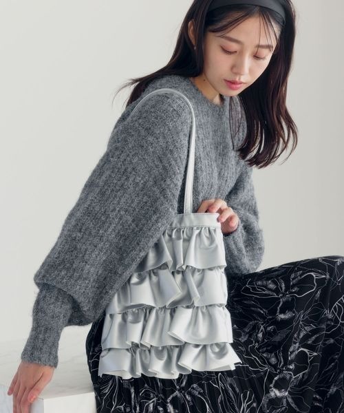 mysty woman（ミスティウーマン）の「フェイクレザーフリルトートBAG 989541（トートバッグ・レディース・ブラック/アイボリー/シルバー・FREE）」の3枚目の写真