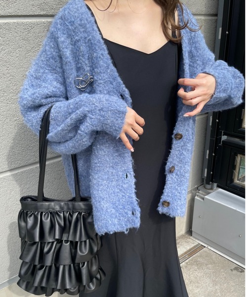 mysty woman（ミスティウーマン）の「フェイクレザーフリルトートBAG 989541（トートバッグ・レディース・ブラック/アイボリー/シルバー・FREE）」の2枚目の写真