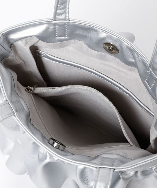 mysty woman（ミスティウーマン）の「フェイクレザーフリルトートBAG 989541（トートバッグ・レディース・ブラック/アイボリー/シルバー・FREE）」の9枚目の写真