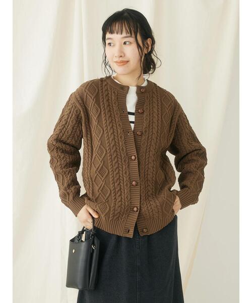 CRAFT STANDARD BOUTIQUE(クラフトスタンダードブティック)の「リサイクルポリエステルケーブルカーディガン(カーディガン/ボレロ・レディース・アイボリー/ブラウン/ブラック・FREE)」の4枚目の写真