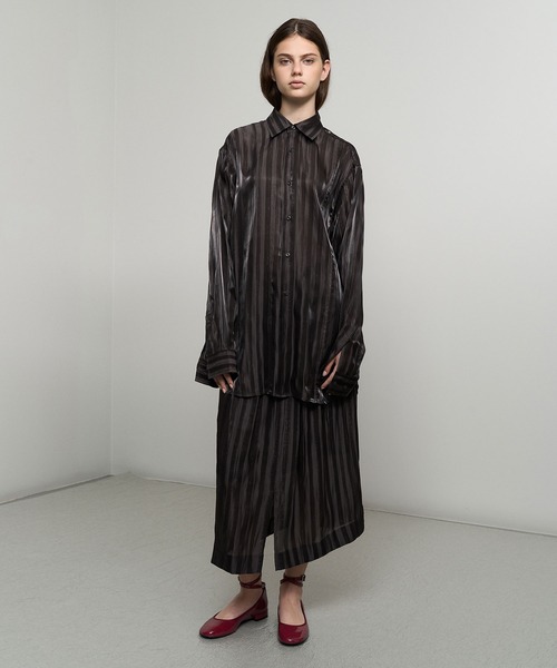 CHARLES & KEITH（チャールズ & キース）の「パテント アンクルストラップバレーフラット（バレエシューズ・レディース・ブラック系その他6/バーガンディー・25cm/24.5cm/23.5cm/23cm/22.5cm）」の11枚目の写真