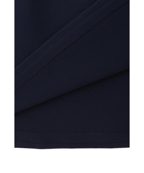 JILL STUART（ジルスチュアート）の「◆ポリエステルニットロングワンピース（ワンピース・レディース・ネイビー/ベージュ・2/4）」の22枚目の写真