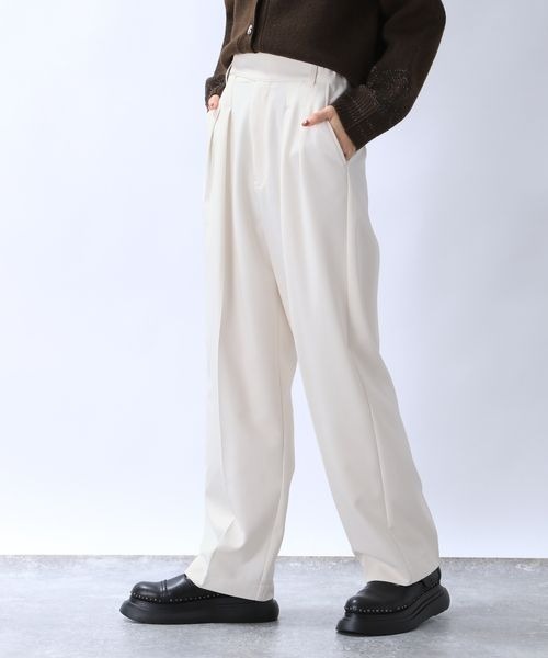JEANASIS(ジーナシス)の「Wタックテーパードパンツ/996527(スラックス・レディース・オフホワイト/グレー/ブラック・FREE)」の4枚目の写真