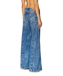 DIESEL D-Akii フレアデニム フレア Jeans - D-Akii | ライトブルー | ウィメンズ | DIESEL