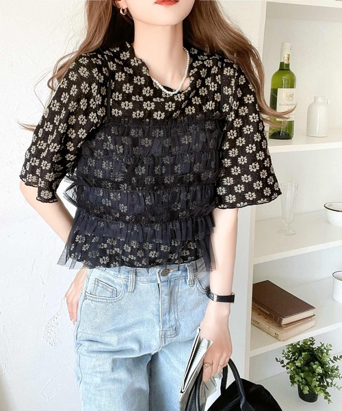 mily bilet(ミウィビレット)の「【mily bilet】セットアイテムで可愛らしく着映え!花柄ジャガードチュールビスチェレイアード半袖ブラウス(シャツ/ブラウス・レディース・ブラック/サックスブルー/アイボリー・MEDIUM/LARGE/X-LARGE/SMALL)」の11枚目の写真