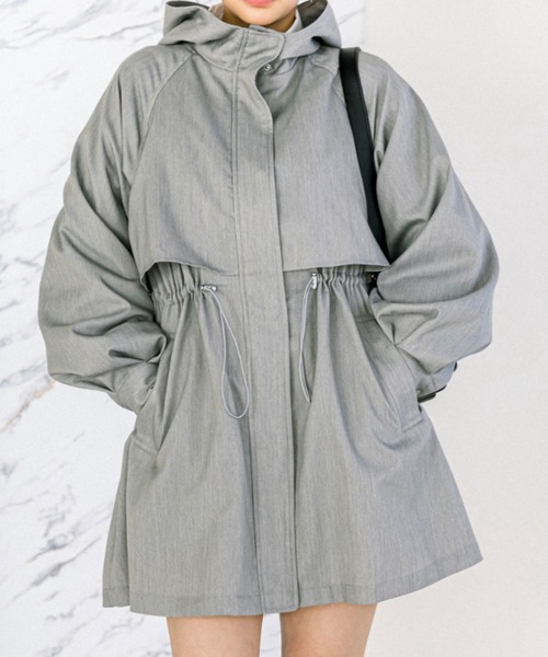 OLIVE des OLIVE（オリーブデオリーブ）の「フードトレンチチュニックコート　1041080030（トレンチコート・レディース・ライトグレー/ライトベージュ・FREE）」の2枚目の写真