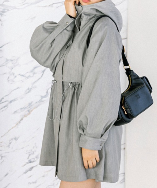 OLIVE des OLIVE（オリーブデオリーブ）の「フードトレンチチュニックコート　1041080030（トレンチコート・レディース・ライトグレー/ライトベージュ・FREE）」の6枚目の写真