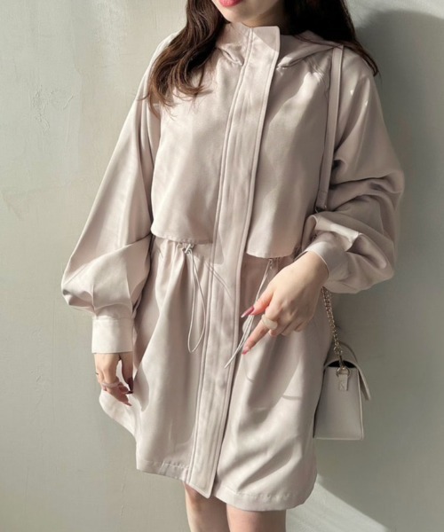 OLIVE des OLIVE（オリーブデオリーブ）の「フードトレンチチュニックコート　1041080030（トレンチコート・レディース・ライトグレー/ライトベージュ・FREE）」の10枚目の写真