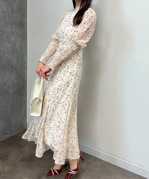 EIMY ISTOIRE(エイミーイストワール)の「Corrie flower カッティングワンピース(ワンピース・レディース・ホワイト/ネイビー・S/M)」の15枚目の写真