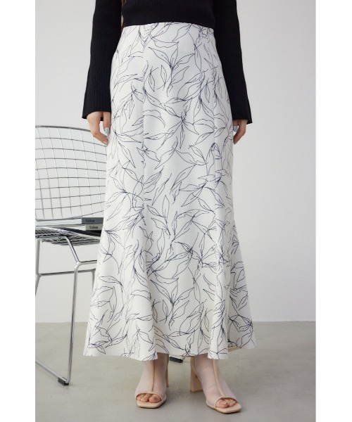 AZUL by moussy（アズールバイマウジー）の「スレンダーマーメイドスカート（スカート・レディース・ブラック系その他/ブラック/ホワイト系その他・SMALL/MEDIUM）」の7枚目の写真