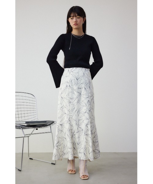 AZUL by moussy（アズールバイマウジー）の「スレンダーマーメイドスカート（スカート・レディース・ブラック系その他/ブラック/ホワイト系その他・SMALL/MEDIUM）」の6枚目の写真