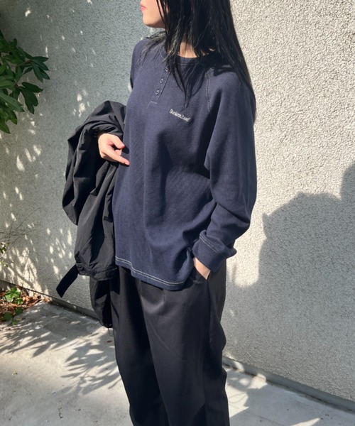 BROKEN BASE(ブロークンベース)の「ヘンリーネックワッフルロンT(Tシャツ/カットソー・メンズ・ネイビー/ブルー/アイボリー・MEDIUM/LARGE)」の6枚目の写真