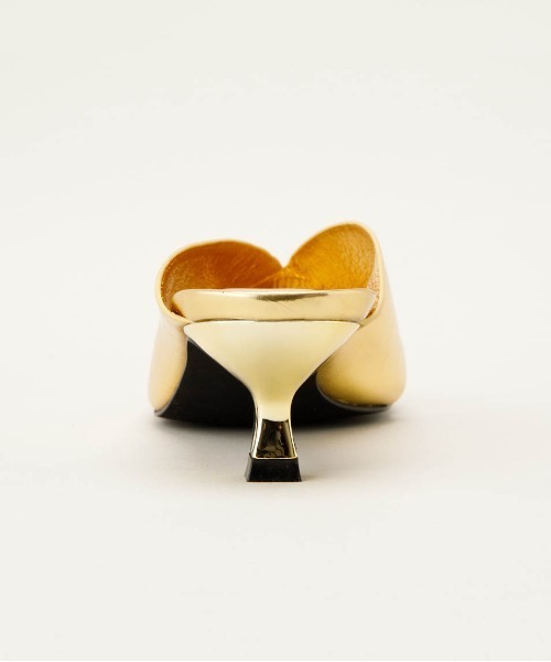 【2024春夏新作】LE VERNIS(ル・ベルニ)Asynmetory mules（サンダル）｜LE VERNIS（ル・ベルニ）