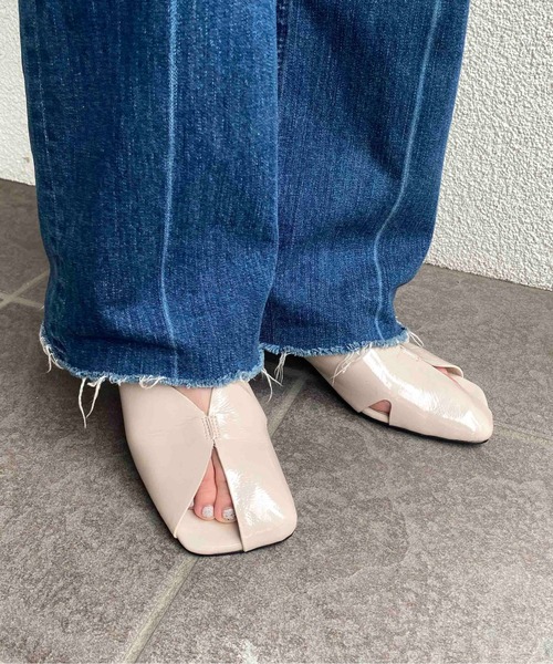 【2024春夏新作】LE VERNIS(ル・ベルニ)Asynmetory mules（サンダル）｜LE VERNIS（ル・ベルニ）