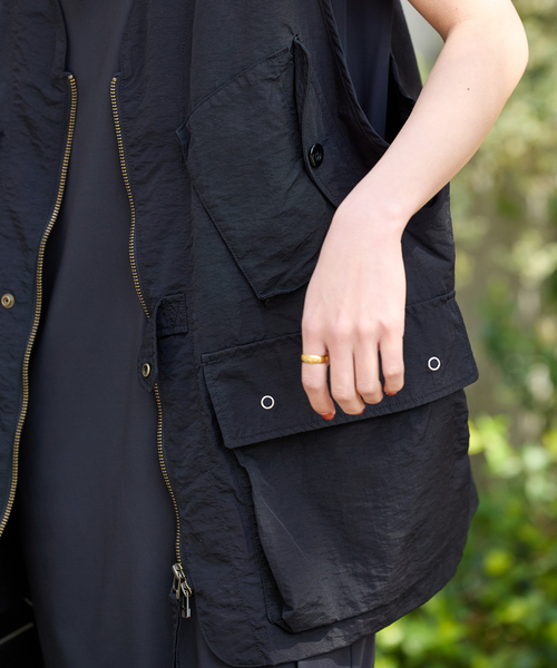 ARMY TWILL（アーミーツイル）の「【ARMY TWILL/アーミーツイル】Nylon OX VEST AM-2414006（その他アウター・レディース・ブラック/ホワイト・FREE）」の8枚目の写真