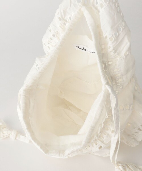 green label relaxing（グリーンレーベルリラクシング）の「＜Peridot by Sara mallika＞フリル ドロストバッグ（ショルダーバッグ・レディース・オフホワイト/ブラック・FREE）」の11枚目の写真