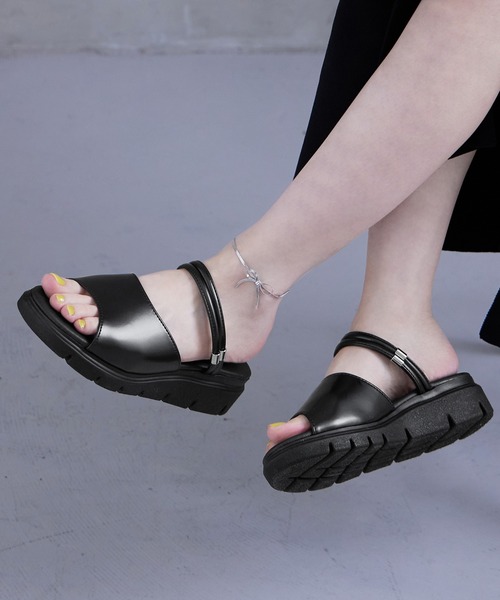 Fashion Letter(ファッションレター)の「日本製トラックソールサンダル レディース 24SS(サンダル・レディース・シルバー系その他/ブラック・S/M/L/LL)」の7枚目の写真