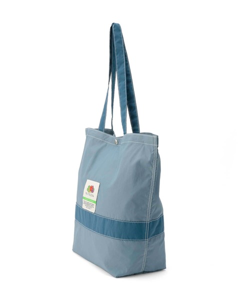 FRUIT OF THE LOOM（フルーツオブザルーム）の「【FRUIT OF THE LOOM】フルーツオブザルームトートバッグ（トートバッグ・レディース・ブルー/ホワイト/ブラック・ONE SIZE）」の11枚目の写真