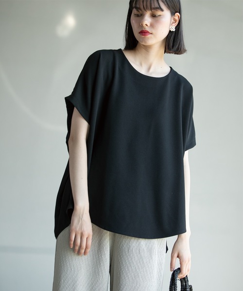 OPAQUE.CLIP(オペークドットクリップ)の「◆UV ドッキングドルマントップス【洗濯機洗い可】(Tシャツ/カットソー・レディース・スモーキーグリーン系/ブラウン系その他/ライトグレー/ブラック・36/38/40/42)」の2枚目の写真