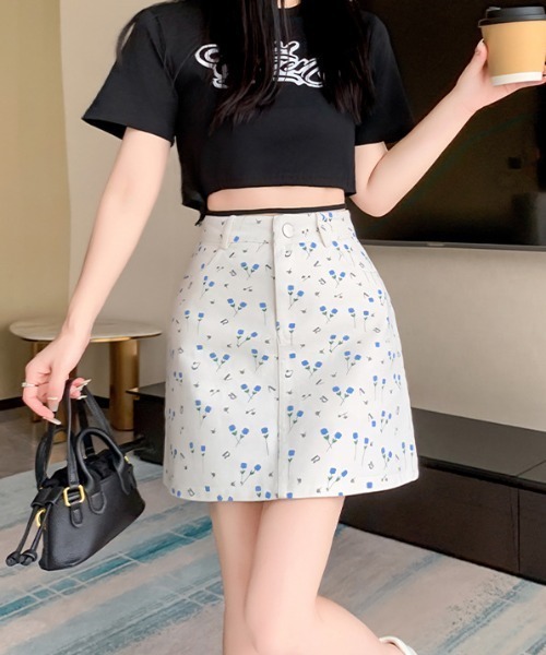 gossip!ロサンゼルス(ゴシップロサンゼルス)の「フローラルパターンミニスカート(スカート・レディース・ホワイト/ベージュ/ブラック・S/M/L)」の12枚目の写真