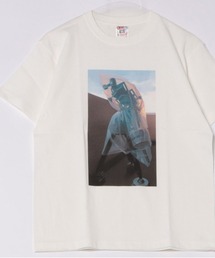 クリエイターによるアートデザイングラフィックプリントTシャツ