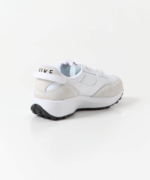 NIKE(ナイキ)の「NIKE ワッフル デビュー(スニーカー・レディース・ホワイト/ブラック・24.5/24/23.5)」の5枚目の写真