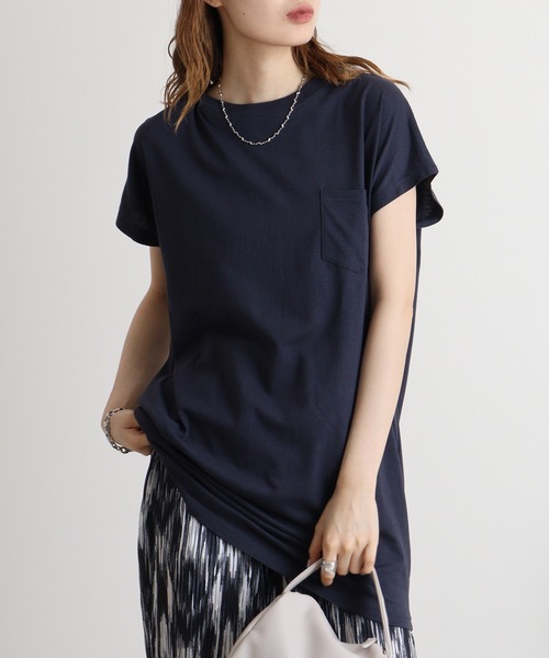 atONE(アットワン)の「オーバーサイズモックネックチュニックTee(Tシャツ/カットソー・レディース・オフホワイト/ネイビー/ブラック/ベージュ/カーキ/ブルー系その他2/パープル系その他2/ピンク系その他3/ピンク系その他4/ブルー系その他/パープル系その他/モカ・L/M)」の6枚目の写真