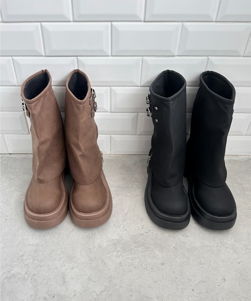 Loueme（ルエム）の「ダブルベルトPUゲートルブーツ（ブーツ・レディース・ブラウン/ブラック・23.5cm/24.5cm）」の15枚目の写真