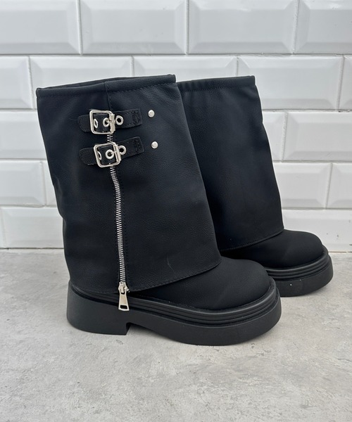 Loueme（ルエム）の「ダブルベルトPUゲートルブーツ（ブーツ・レディース・ブラウン/ブラック・23.5cm/24.5cm）」の14枚目の写真