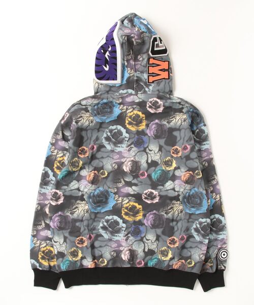 a bathing ape floral camo shark エイプ　パーカー A BATHING APE（アベイシングエイプ）の「FLORAL CAMO SHARK