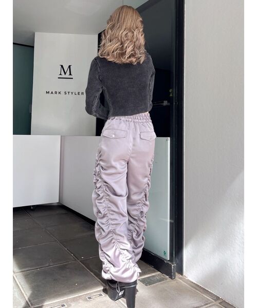 GYDA（ジェイダ）の「サテンギャザーワイドパンツ（その他パンツ・レディース・ブラック/グレー・FREE）」の5枚目の写真