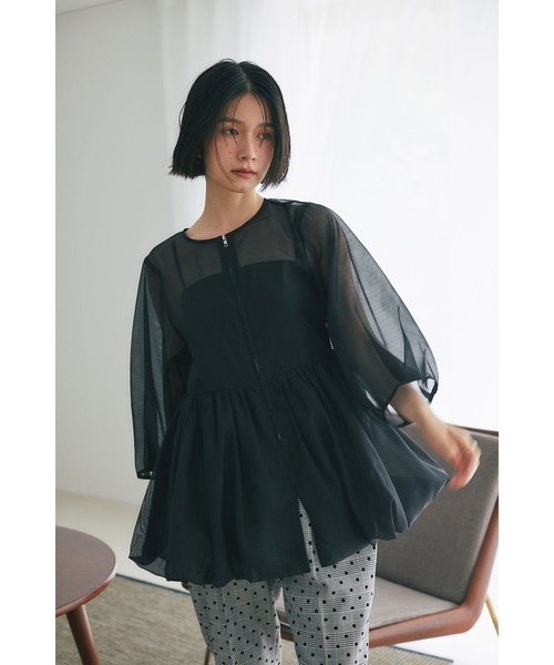 &. NOSTALGIA(アンドドットノスタルジア)の「バルーンペプラムシアーブルゾン(ブルゾン・レディース・ベージュ/ブラック・M)」の7枚目の写真