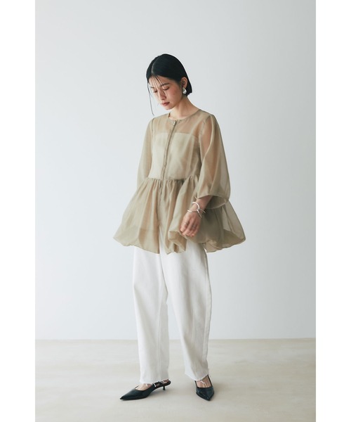 &. NOSTALGIA(アンドドットノスタルジア)の「バルーンペプラムシアーブルゾン(ブルゾン・レディース・ベージュ/ブラック・M)」の10枚目の写真