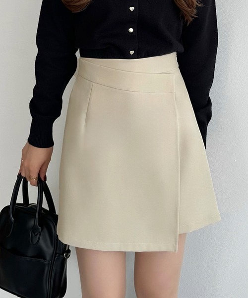 callautia（カラウティア）の「ラップスカート風ショートパンツ（その他パンツ・レディース・アイボリー/ブラック/グレー・SMALL/MEDIUM/LARGE）」の2枚目の写真