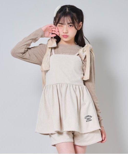 by LOVEiT(バイラビット)の「微起毛ロングTシャツ(Tシャツ/カットソー・キッズ・モカ/オフホワイト/グレー/ブラック・120cm/130cm/140cm/150cm/160cm)」の6枚目の写真